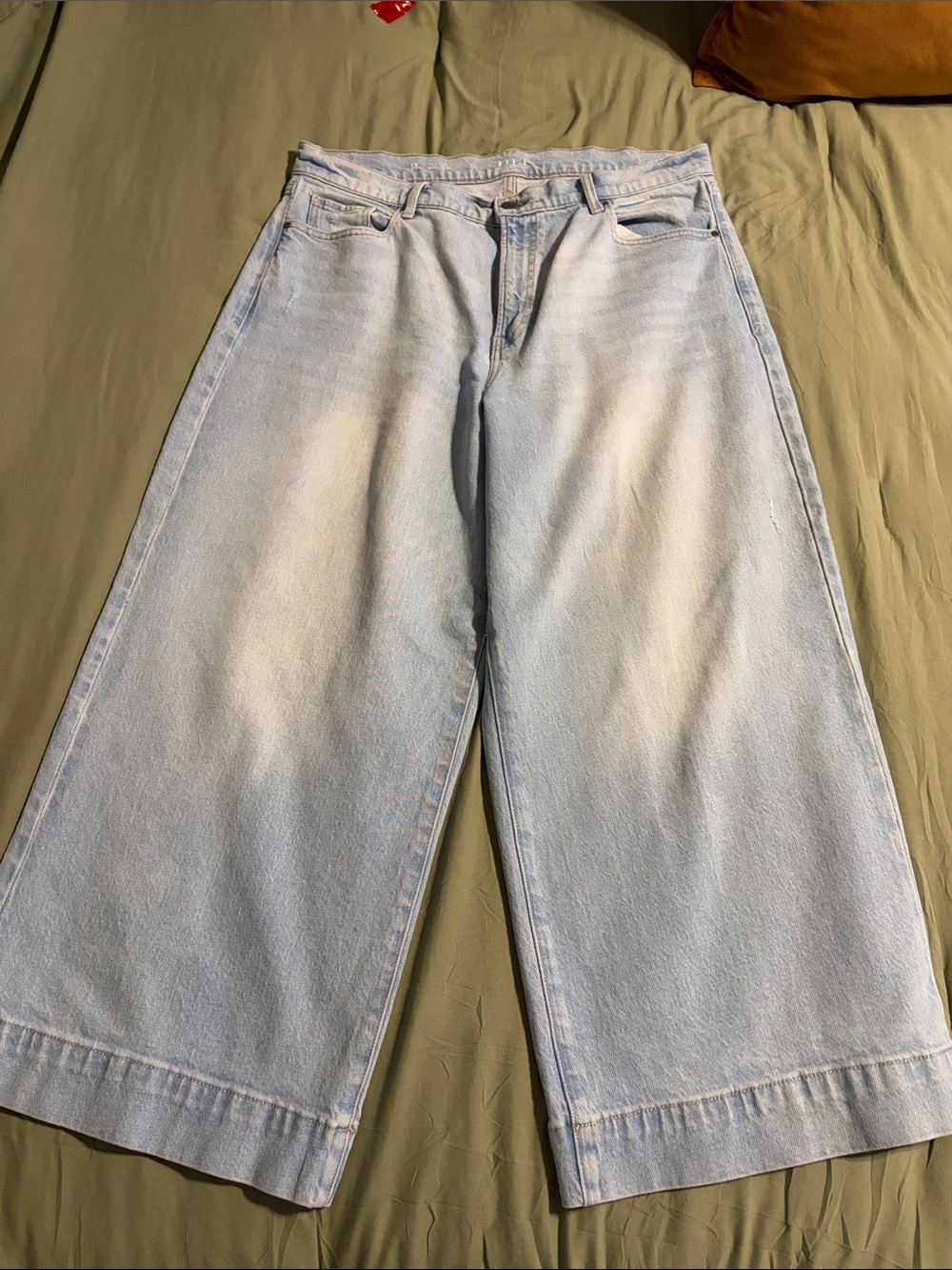 a.n.a Light Wash Wide-Leg Jeans